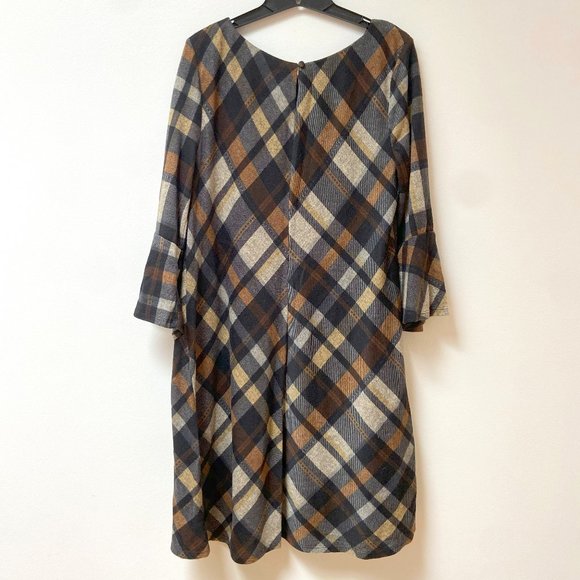 Plaid Dress w/ Longer sleeves - Picture 2 of 3